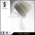 El ganchillo de alto grado hizo punto las mujeres beanies el sombrero 100% acrílico del invierno del knit